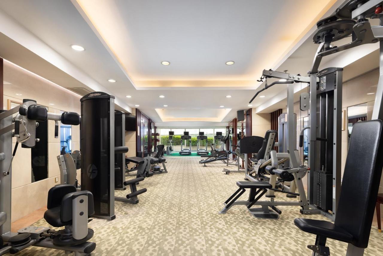 Crowne Plaza Hotel & Suites Landmark Shenzhen By Ihg - Nearby Luohu Border, Indoor Heated Swimming Pool, Complimentary Welcome Drink Exterior photo