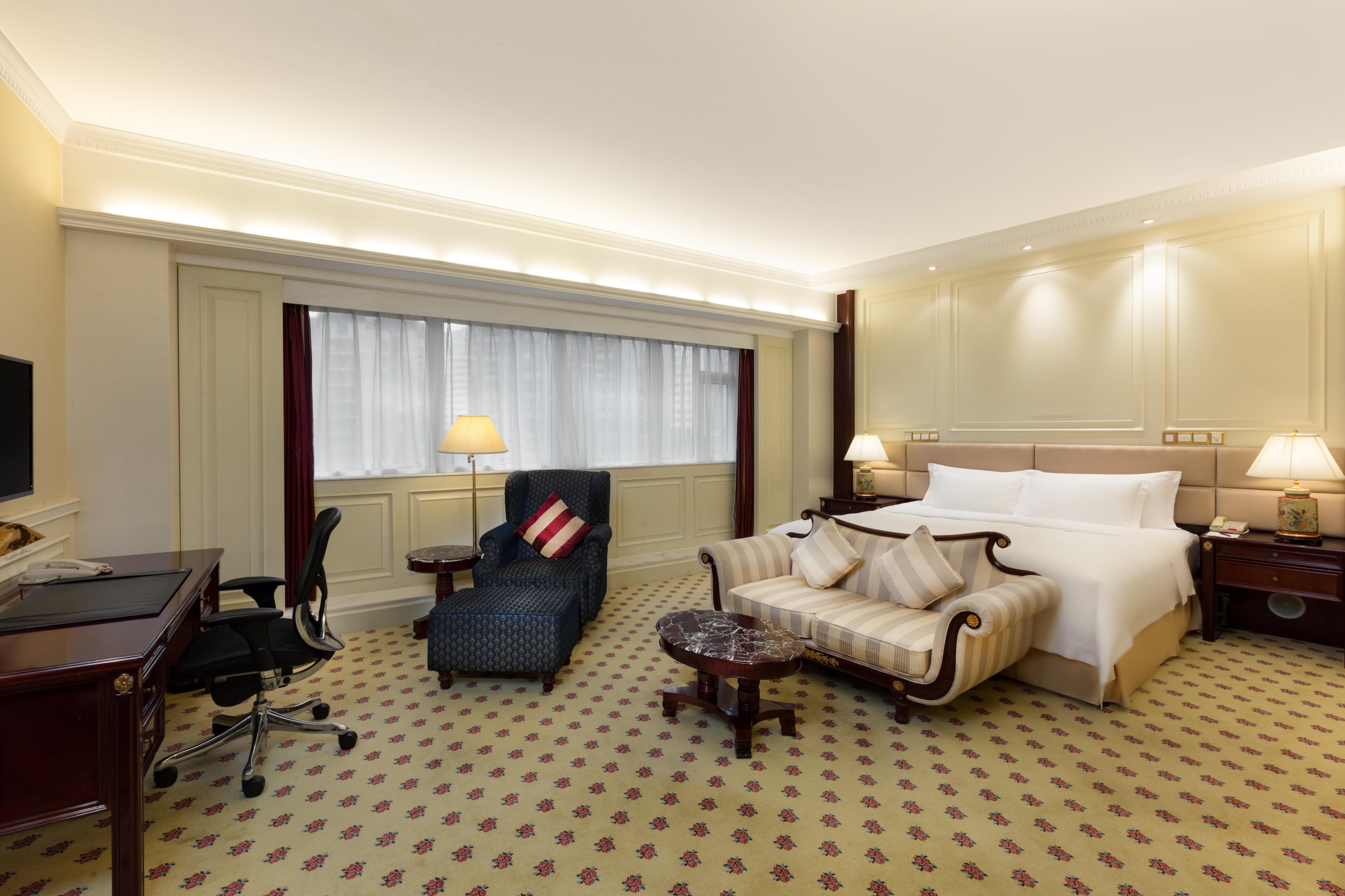 Crowne Plaza Hotel & Suites Landmark Shenzhen By Ihg - Nearby Luohu Border, Indoor Heated Swimming Pool, Complimentary Welcome Drink Exterior photo