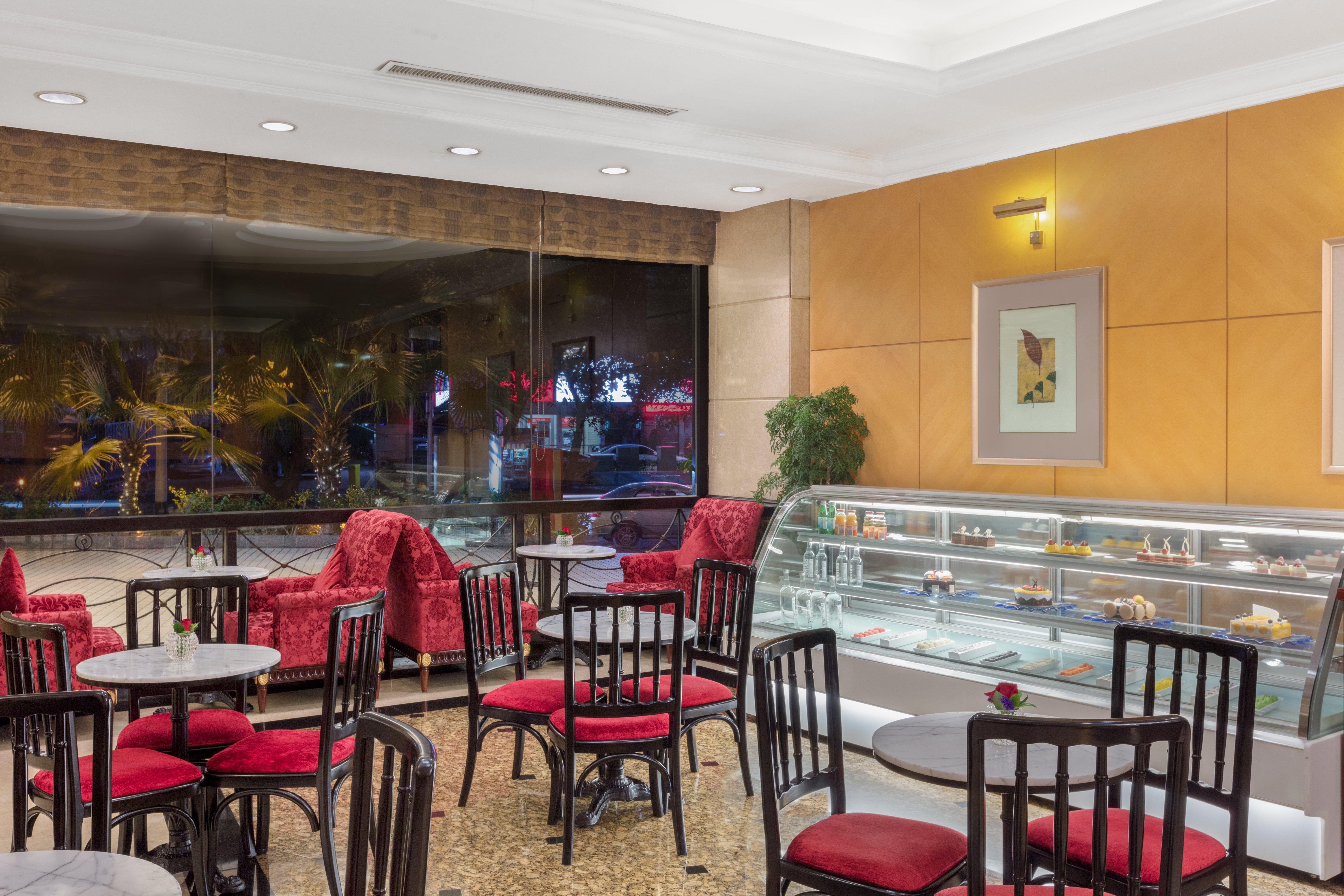 Crowne Plaza Hotel & Suites Landmark Shenzhen By Ihg - Nearby Luohu Border, Indoor Heated Swimming Pool, Complimentary Welcome Drink Exterior photo