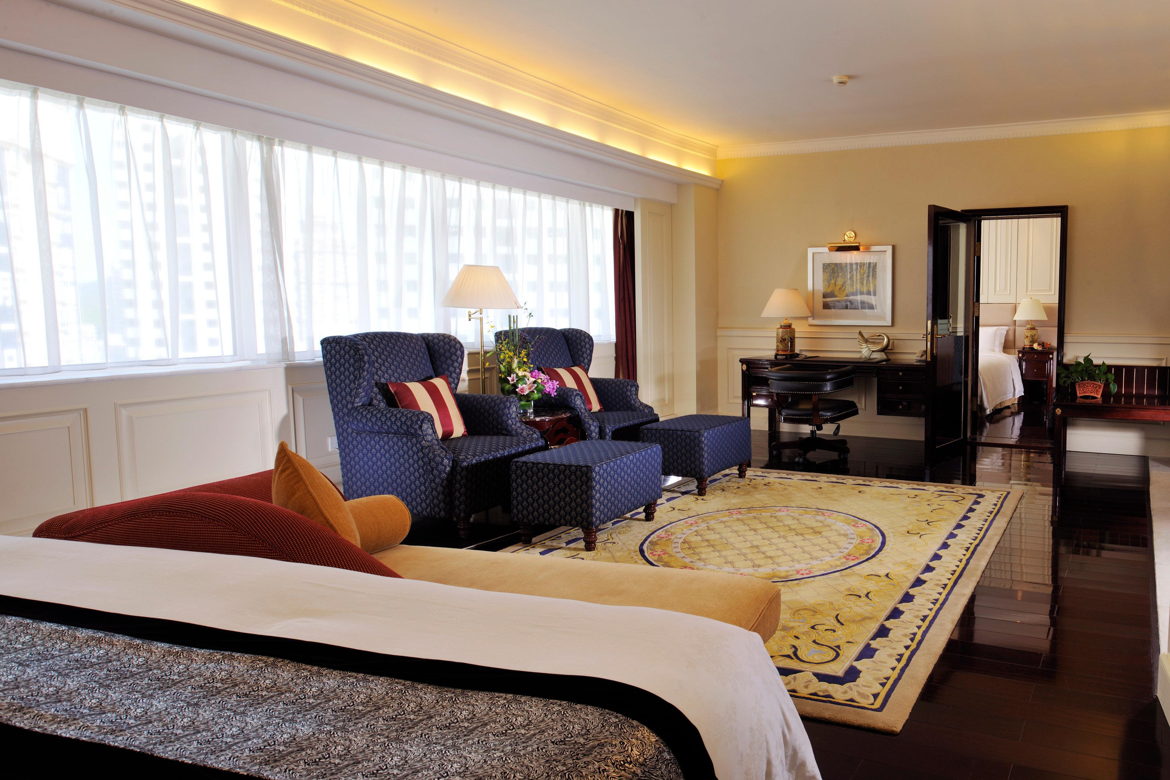Crowne Plaza Hotel & Suites Landmark Shenzhen By Ihg - Nearby Luohu Border, Indoor Heated Swimming Pool, Complimentary Welcome Drink Exterior photo